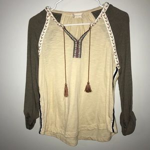 Alter’d State v-neck long/crop sleeve